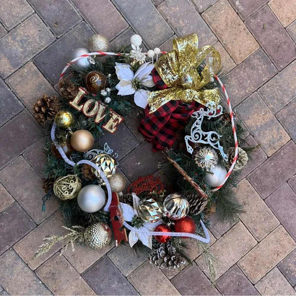 Christmas wreaths home decoration